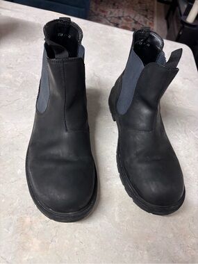Geox Men's Black Chukka Boots with black Elastic Panels